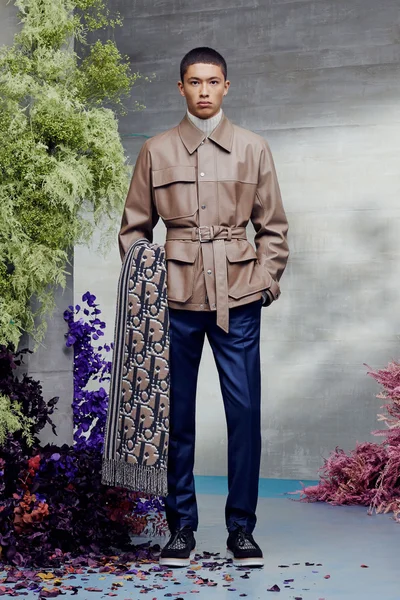 Look 27